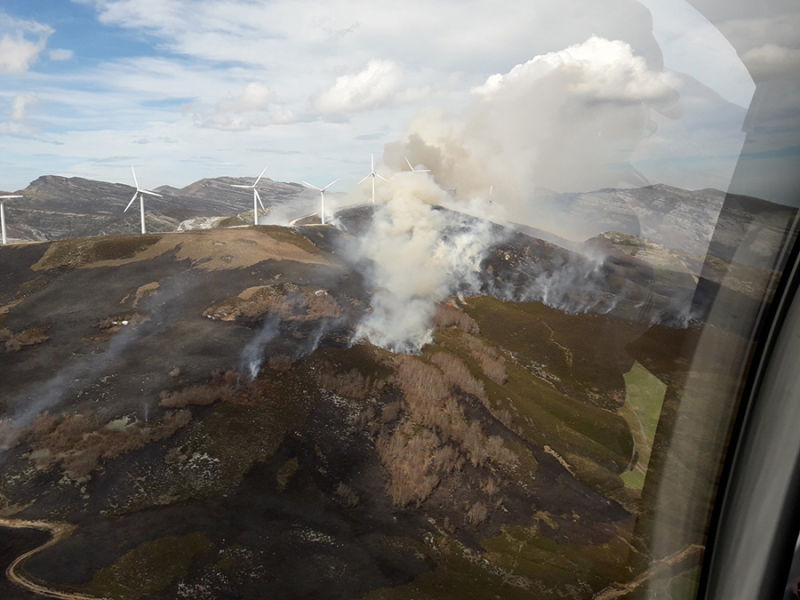 Incendio en Espinosa de los Monteros1