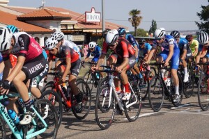 Pelotón Vuelta Ciclista a la Ribera del Duero