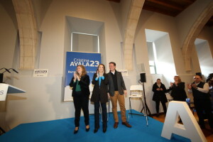 Cuca Gamarra en la presentación de la candidatura de Cristina Ayala