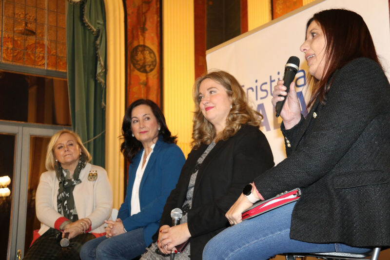 Cherines Fernández, Edurne Uriarte, Cristina Ayala y Guadalupe Sánchez