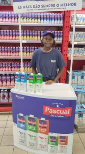 Pascual en Angola